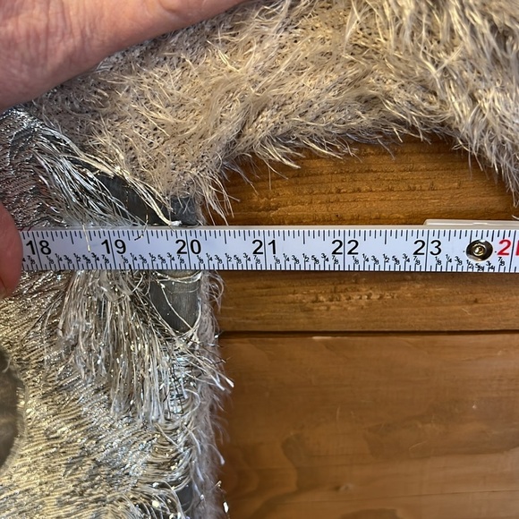 Krisa by Revolve Women’s long sleeve hairy knit sweater oversized warm winter XS - Picture 4 of 9